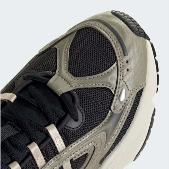 Женские кроссовки Adidas Ozmillen JH7592_image_5