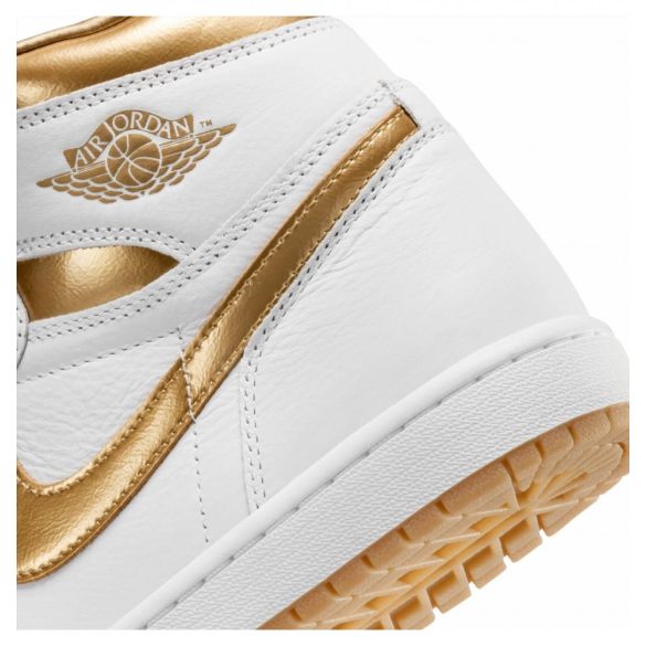 Женские кроссовки Air Jordan 1 Retro FD2596-107_image_4