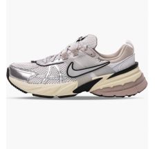 Чоловічі кросівки Nike V2K Run FD0736-001