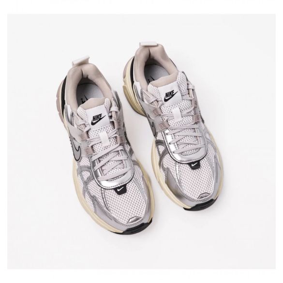 Чоловічі кросівки Nike V2K Run FD0736-001_image_3