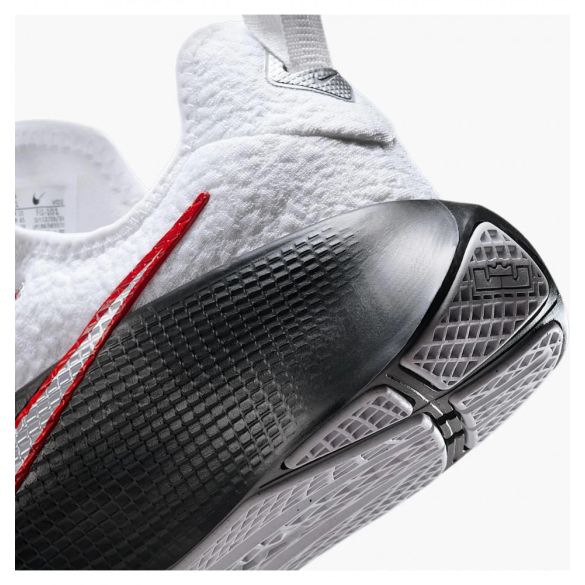 Кросівки чоловічі Nike Lebron Tr 1 FJ6151-101_image_6