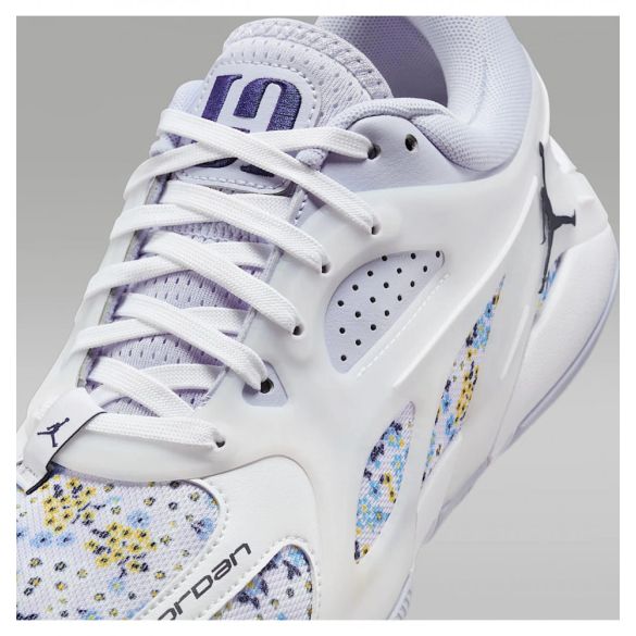 Кроссовки женские Air Jordan Heir FZ2471-004_image_6