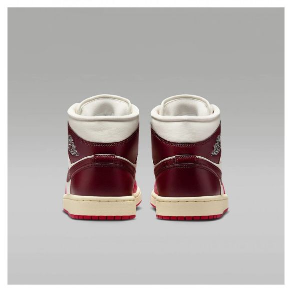 Жіночі кросівки Nike Air Jordan 1 Mid  BQ6472-119_image_7