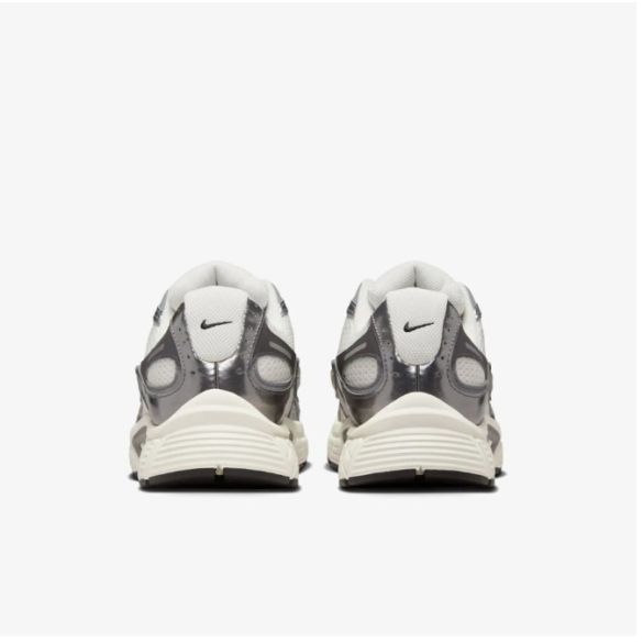 Чоловічі кросівки Nike V5 Rnr HJ5228-009_image_6
