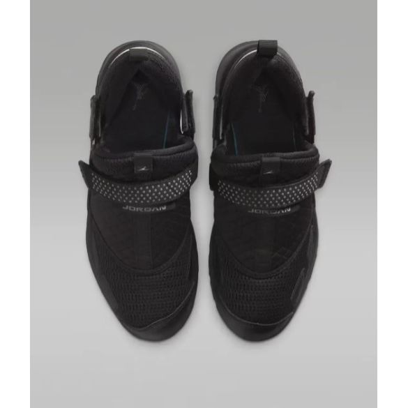 Кросівки жіночі Wmns Jordan Trunner Lx Triple HQ2164-001_image_2