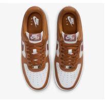 Кросівки жіночі Nike Air Force 1 07 IM6364-200_image_8