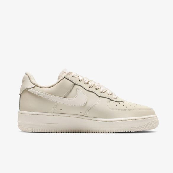 Женские кроссовки NIKE W AIR FORCE 1 RETRO PRM_image_3