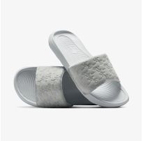 Жіночі тапочки NIKE W VICTORI ONE SLIDE PRINT_image_14