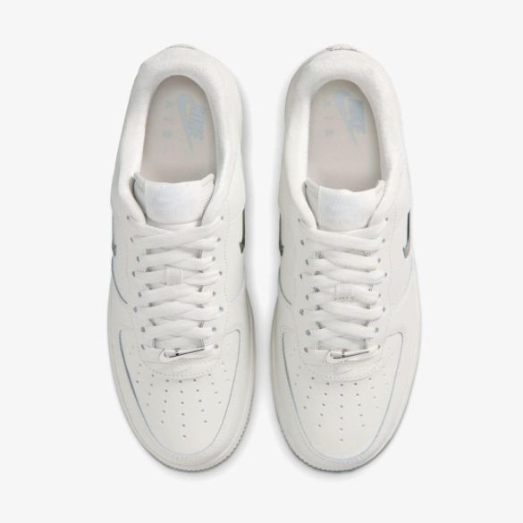 Жіночі кросівки NIKE WMNS AIR FORCE 1 '07_image_4