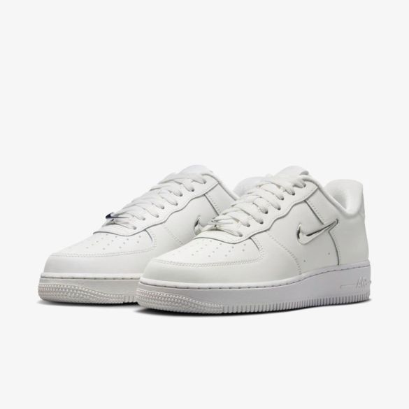 Жіночі кросівки NIKE WMNS AIR FORCE 1 '07_image_5