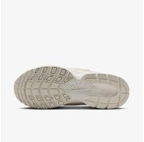 Жіночі кросівки NIKE W V5 RNR_image_26