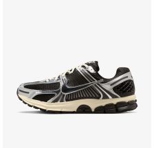 Чоловічі кросівки NIKE ZOOM VOMERO 5