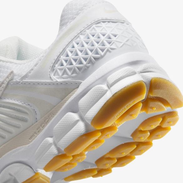 Жіночі кросівки NIKE W ZOOM VOMERO 5_image_8