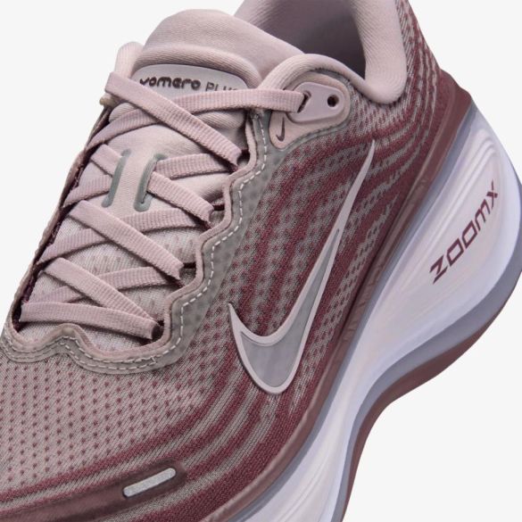 Женские кроссовки NIKE W VOMERO PLUS_image_7