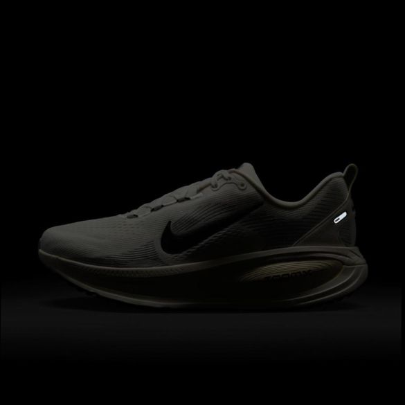 Чоловічі кросівки NIKE VOMERO 18 COCONUT MILK_image_10