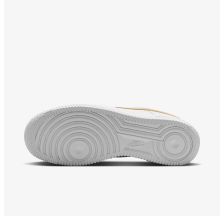 Жіночі кросівки NIKE AIR FORCE 1 07 NEXT NATURE