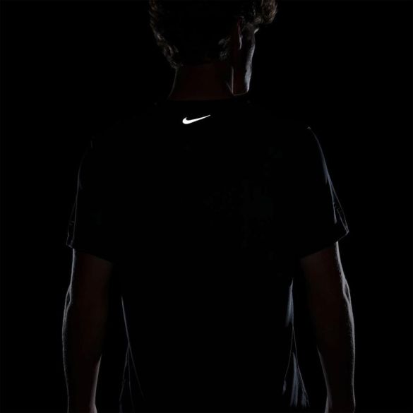 Чоловіча футболка NIKE DRI-FIT MILER FLASH_image_7