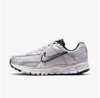 Жіночі кросівки NIKE W ZOOM VOMERO 5 M_image_58