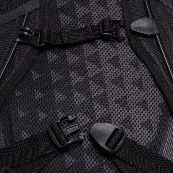 Рюкзак NIKE COMMUTER BACKPACK 15 L BLACK/ANTHRACITE/SILVER NS_image_6