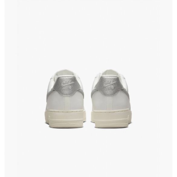 Кросівки Nike Air Force 1 07 White Dq7569-100_image_4