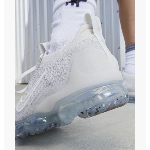Женские кроссовки Nike W Air Vapormax 2021 Fk DJ9975-001_image_5