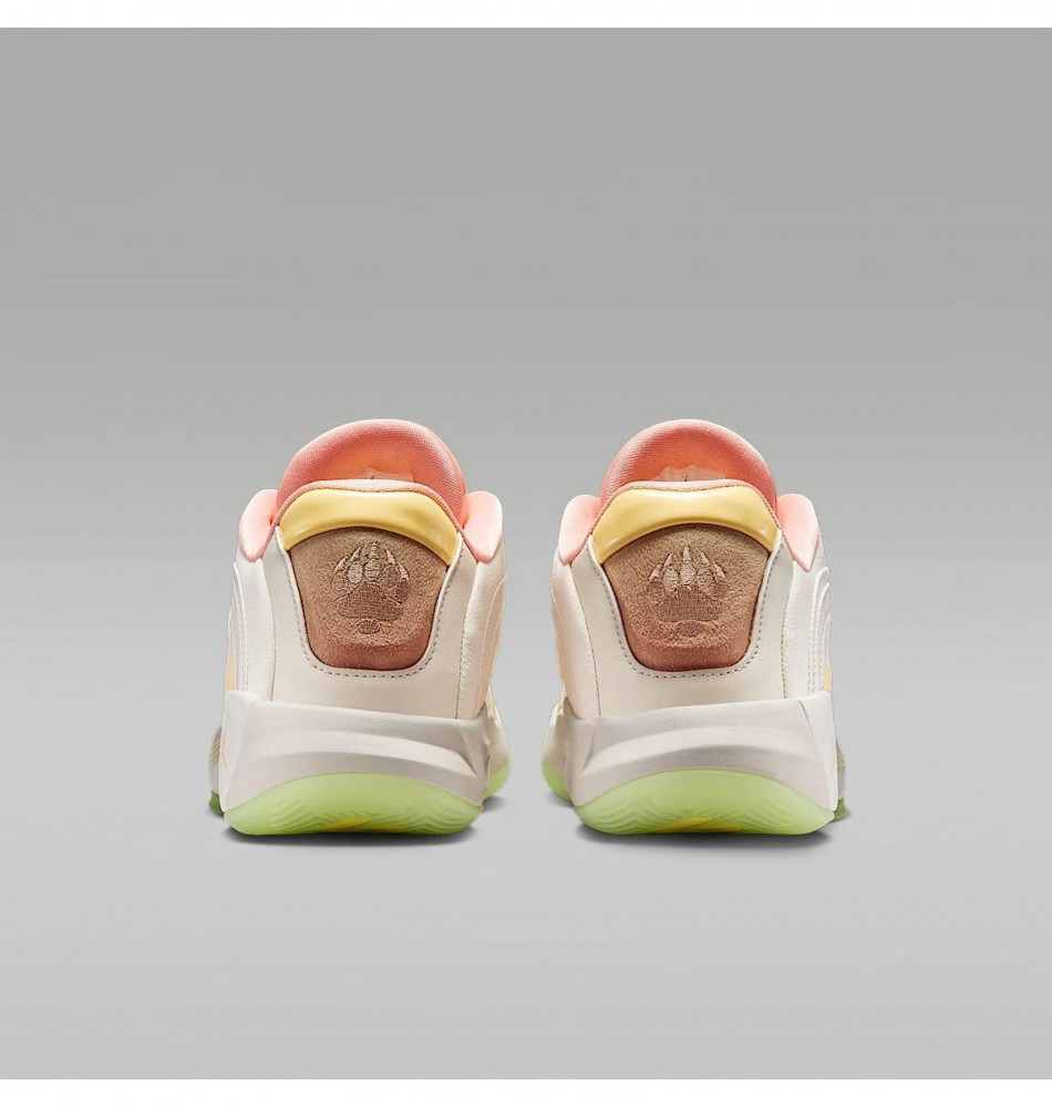 Кросівки  Air Jordan Luka 4 IO0202-100_image_3