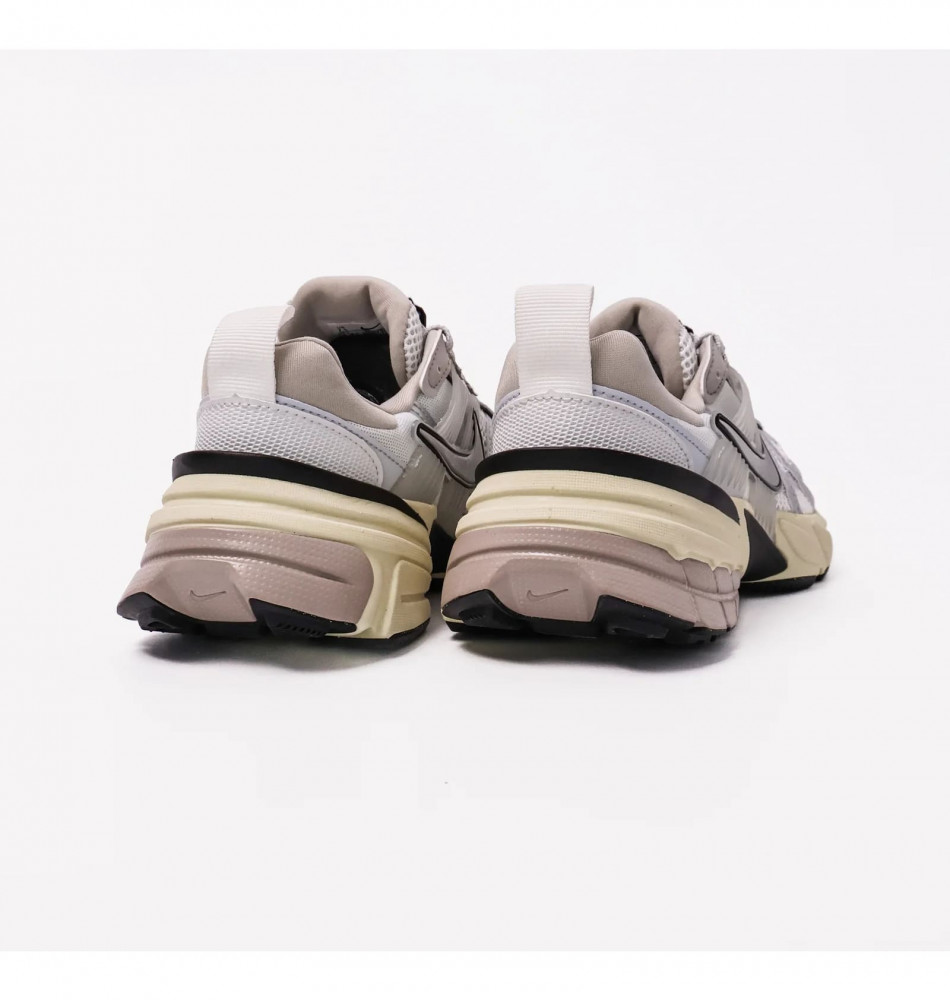Чоловічі кросівки Nike V2K Run FD0736-001_image_7