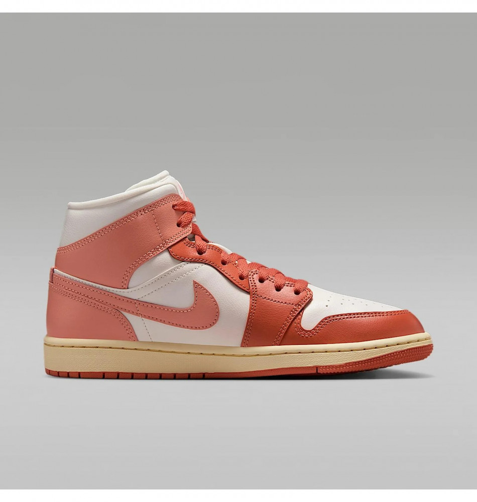 Жіночі кросівки Nike Air Jordan 1 Mid  BQ6472-180