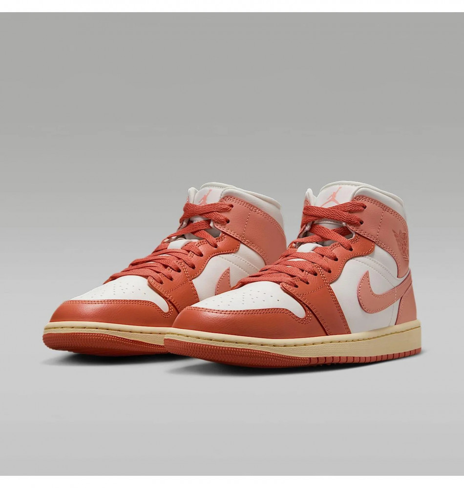 Жіночі кросівки Nike Air Jordan 1 Mid  BQ6472-180_image_4