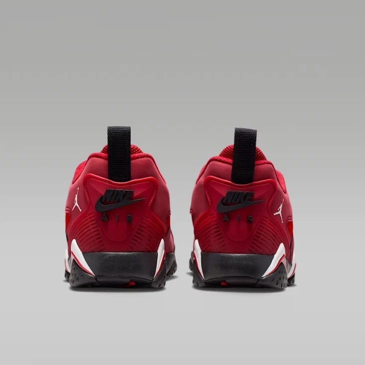 Чоловічі кросівки Nike Air Jordan MVP 92 HQ3950-600_image_3