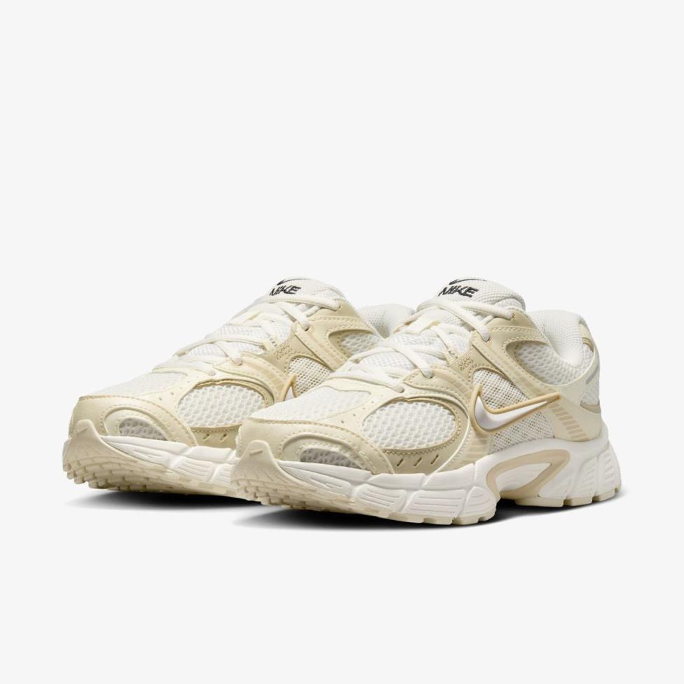 Жіночі кросівки NIKE W V5 RNR SE_image_5
