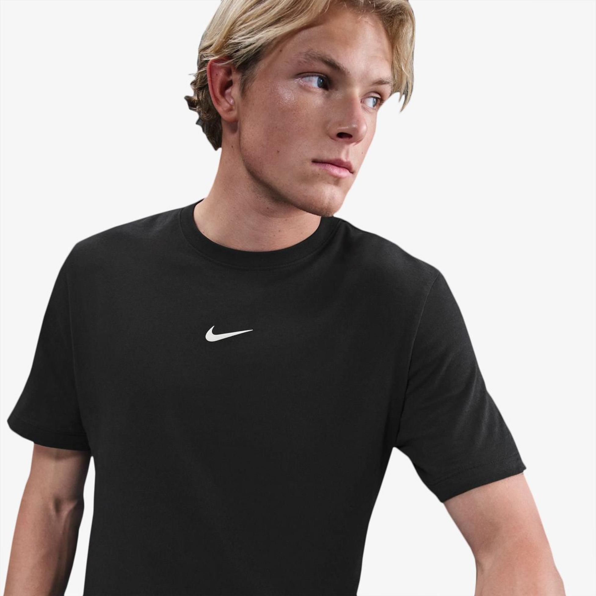 Чоловіча футболка NIKE U NSW TEE BB FW