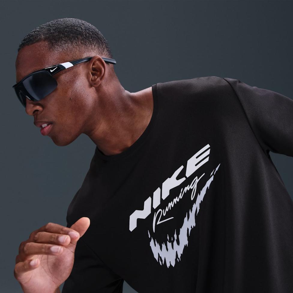 Чоловіча футболка NIKE M NK DF UV RN ENRGY MILER SS_image_3