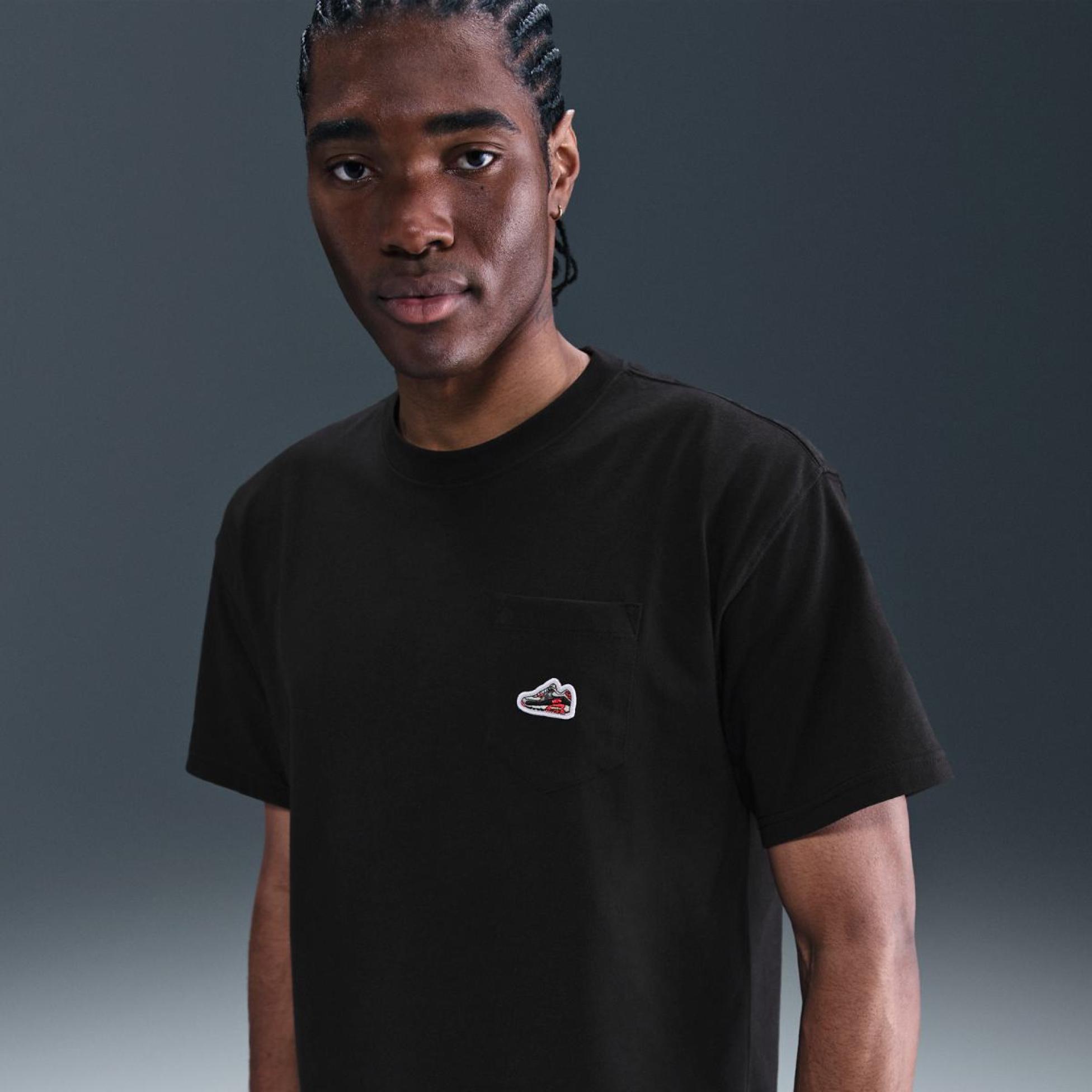 Жіноча футболка NIKE M NSW TEE ACCS PATCH CNCT FA25