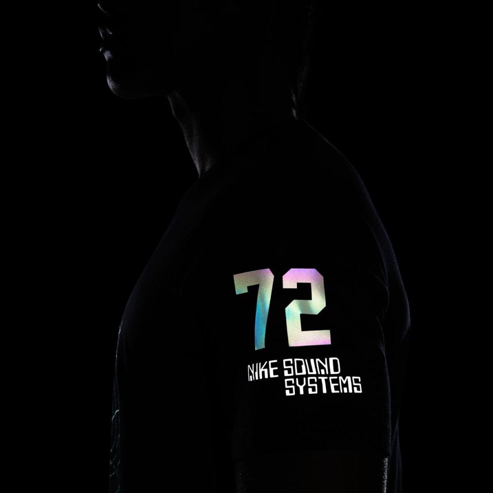 Чоловіча футболка NIKE M NSW TEE TREND IRIDESCENT HBR_image_6