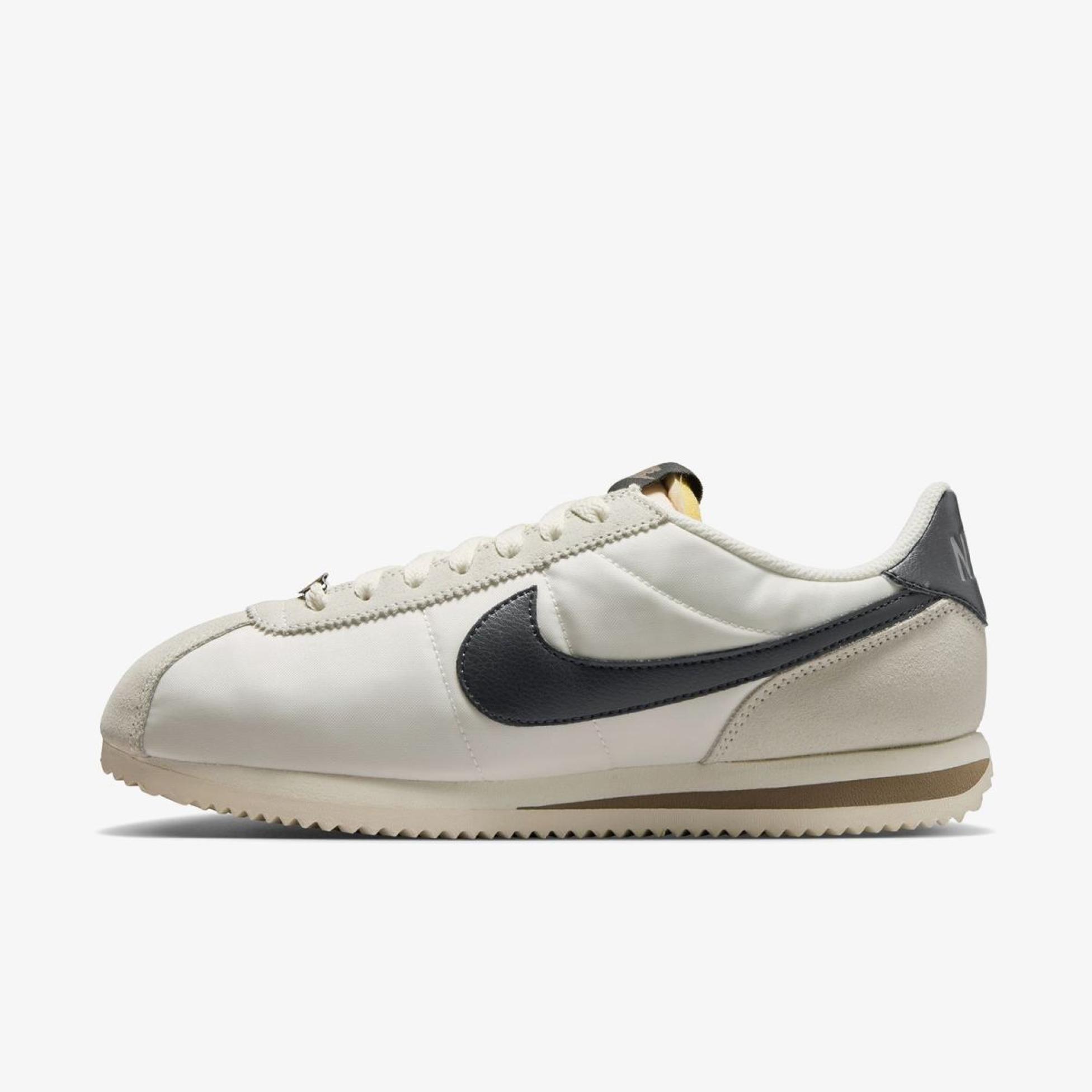 Жіночі кросівки NIKE WMNS CORTEZ