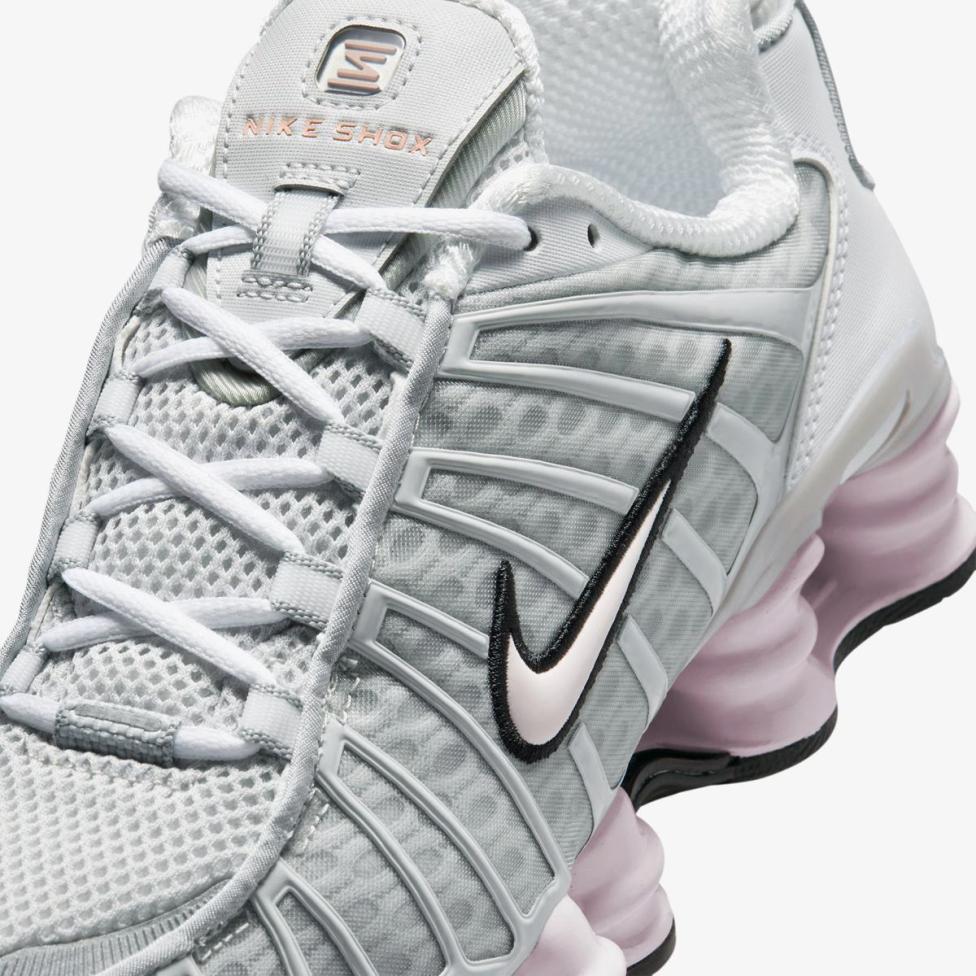 Жіночі кросівки NIKE W SHOX TL_image_7