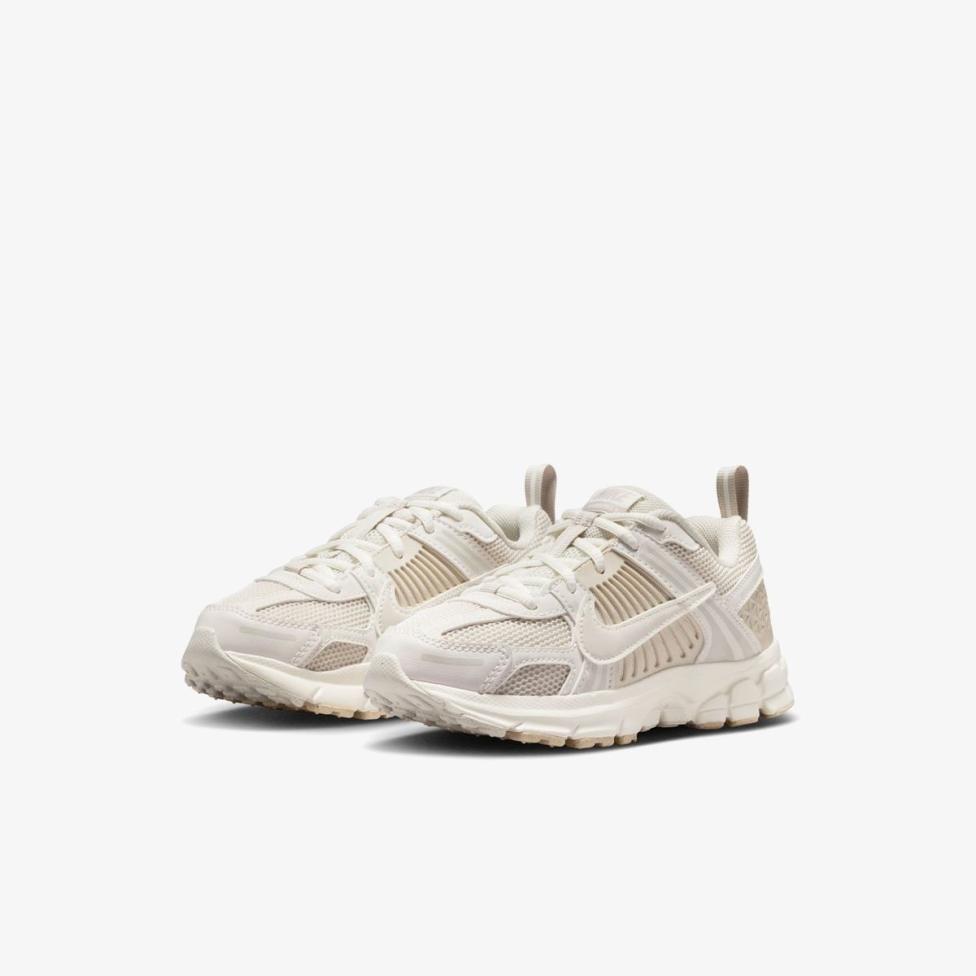 Детские кроссовки NIKE VOMERO 5 LACE (PS)_image_5