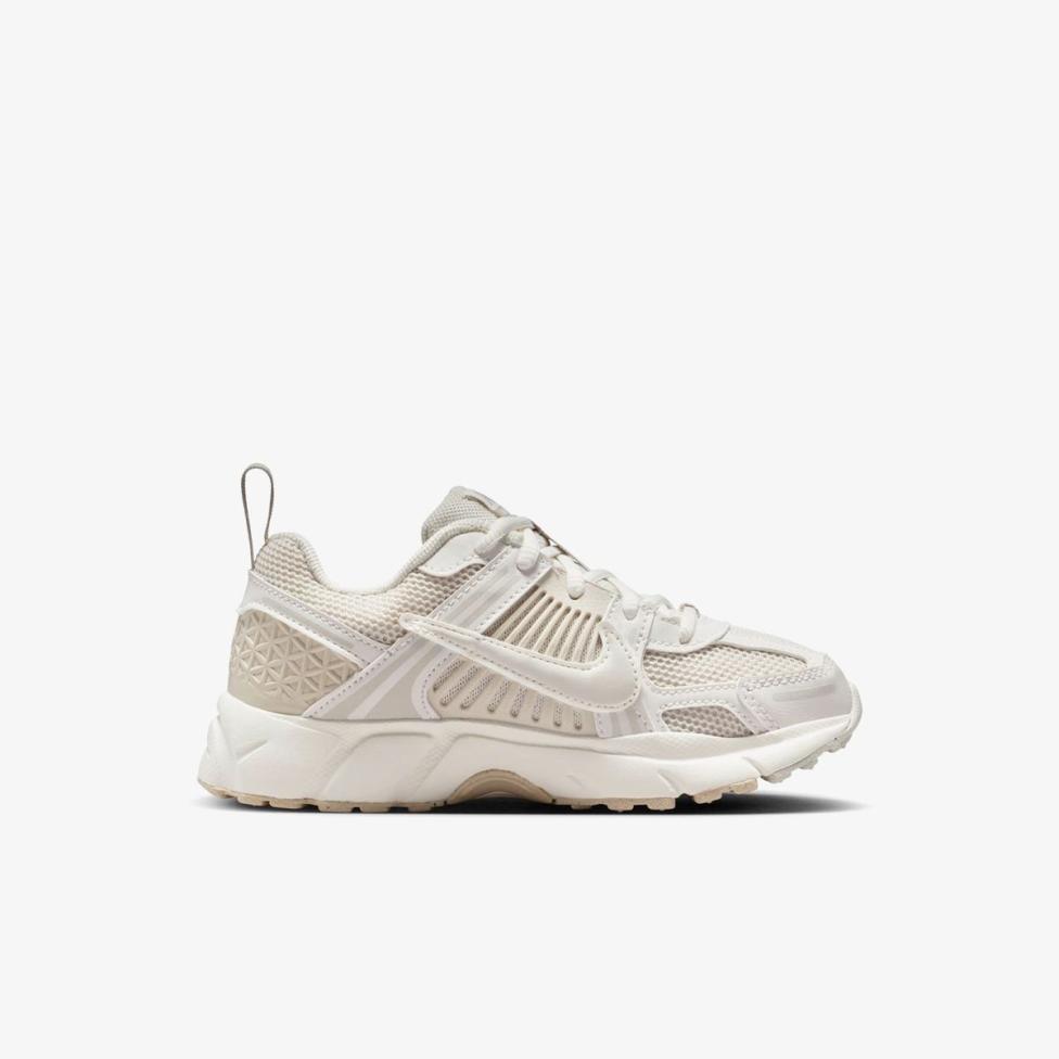 Детские кроссовки NIKE VOMERO 5 LACE (PS)_image_3