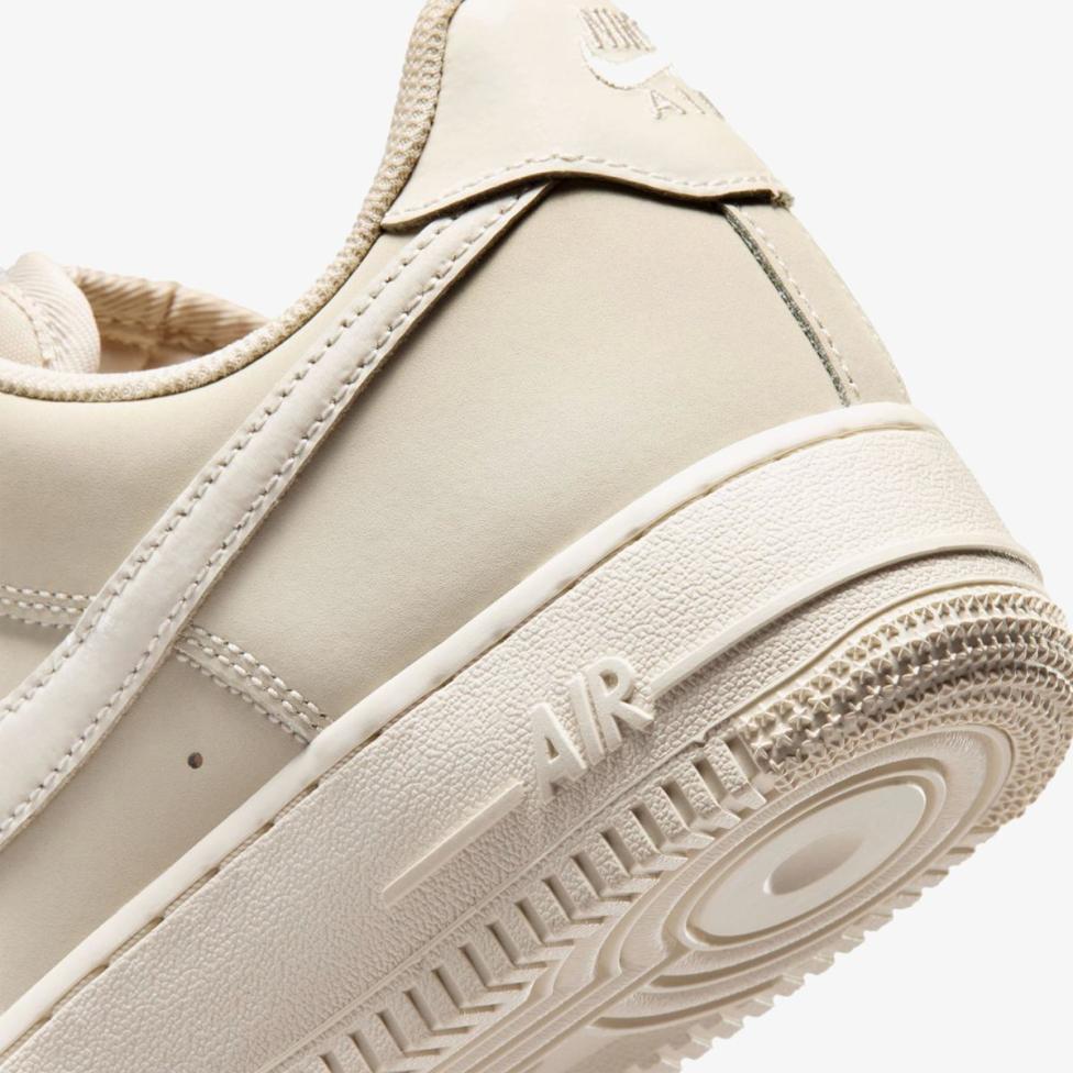 Жіночі кросівки NIKE W AIR FORCE 1 RETRO PRM_image_8