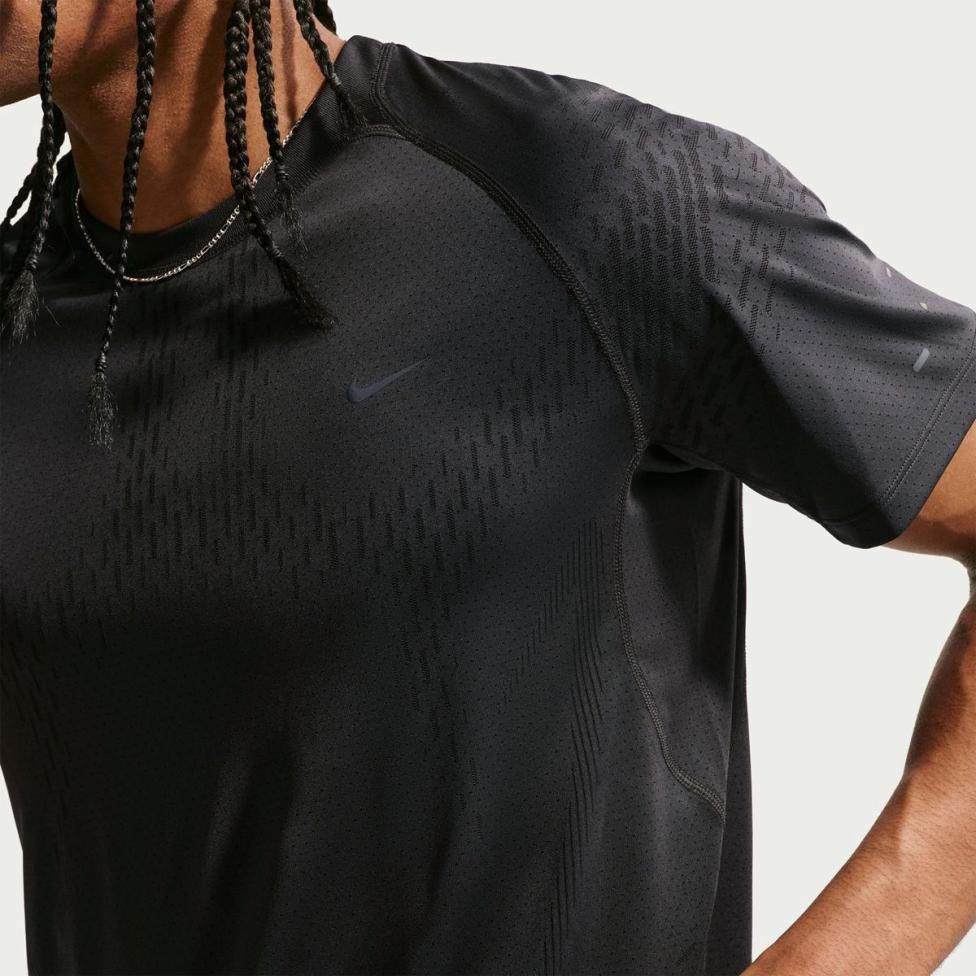 Чоловіча футболка NIKE M NK DFADV STRIDE NVLTY SS TOP_image_3
