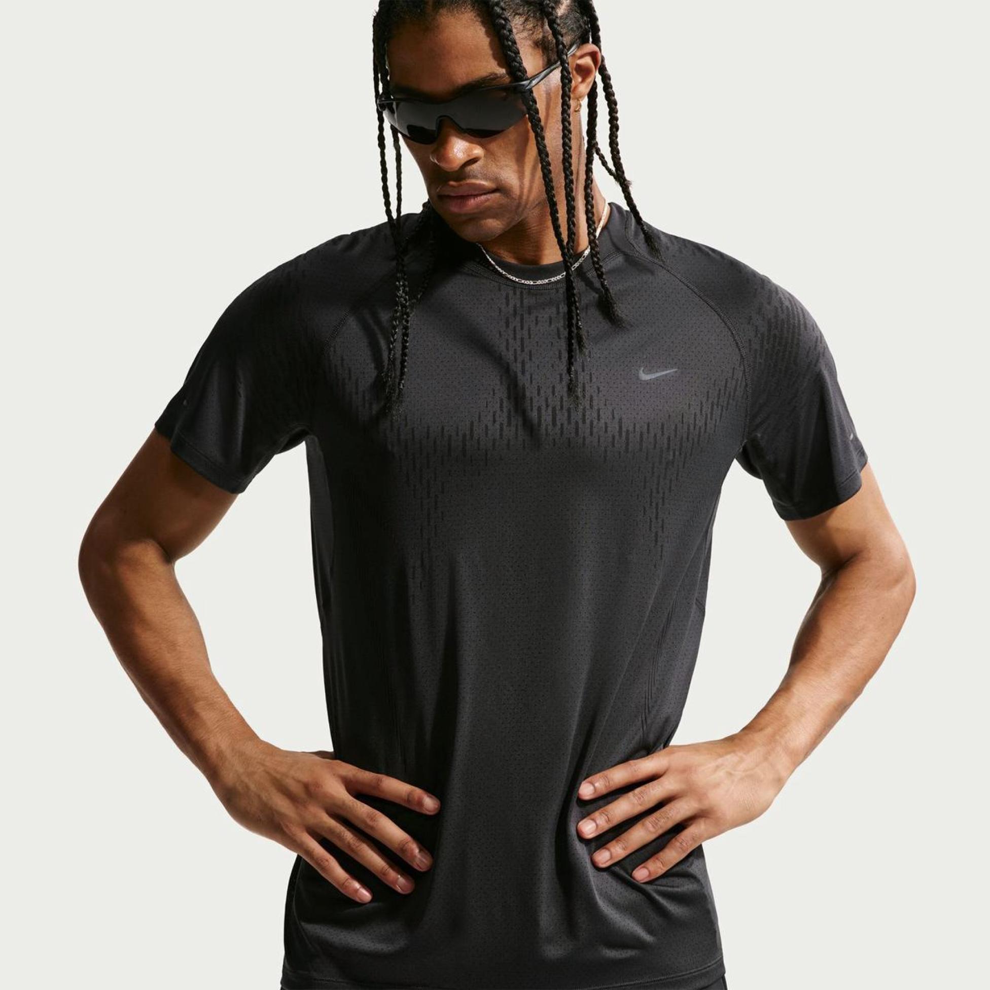 Чоловіча футболка NIKE M NK DFADV STRIDE NVLTY SS TOP