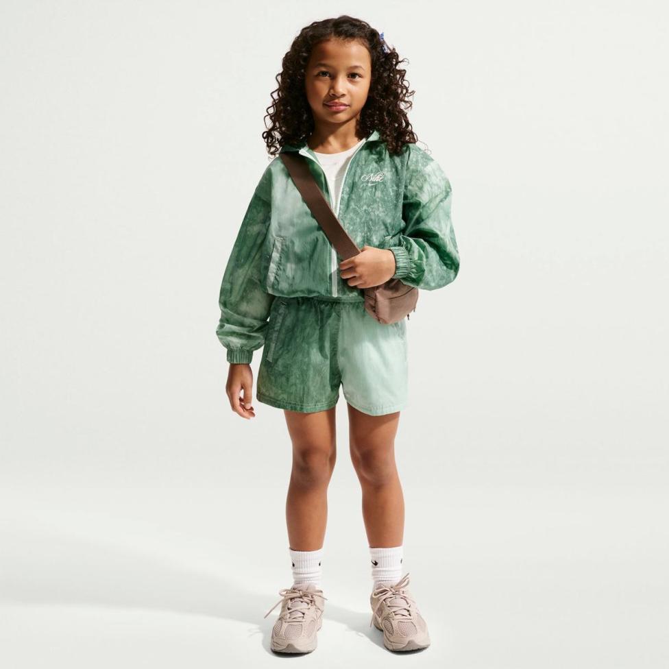 Женские шорты NIKE G NSW CLUB WVN SHORT GFX_image_4