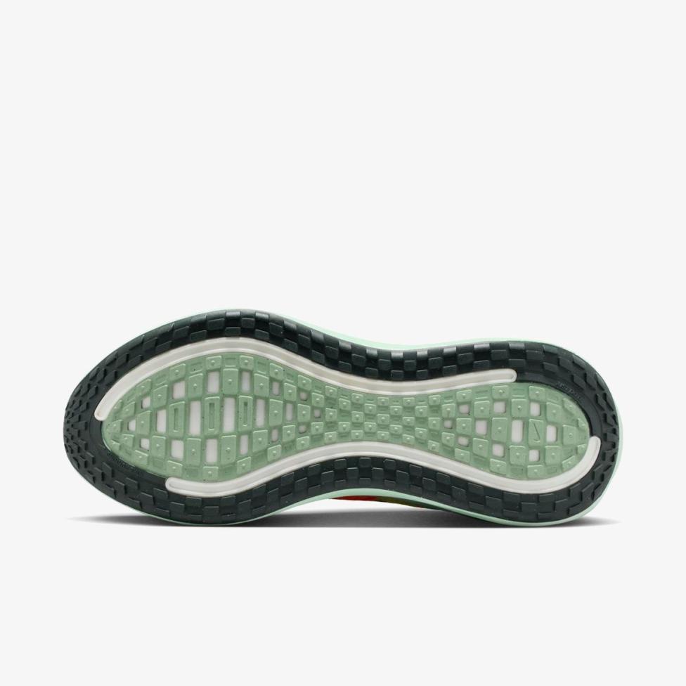 Чоловічі кросівки NIKE VOMERO PLUS BARELY VOLT