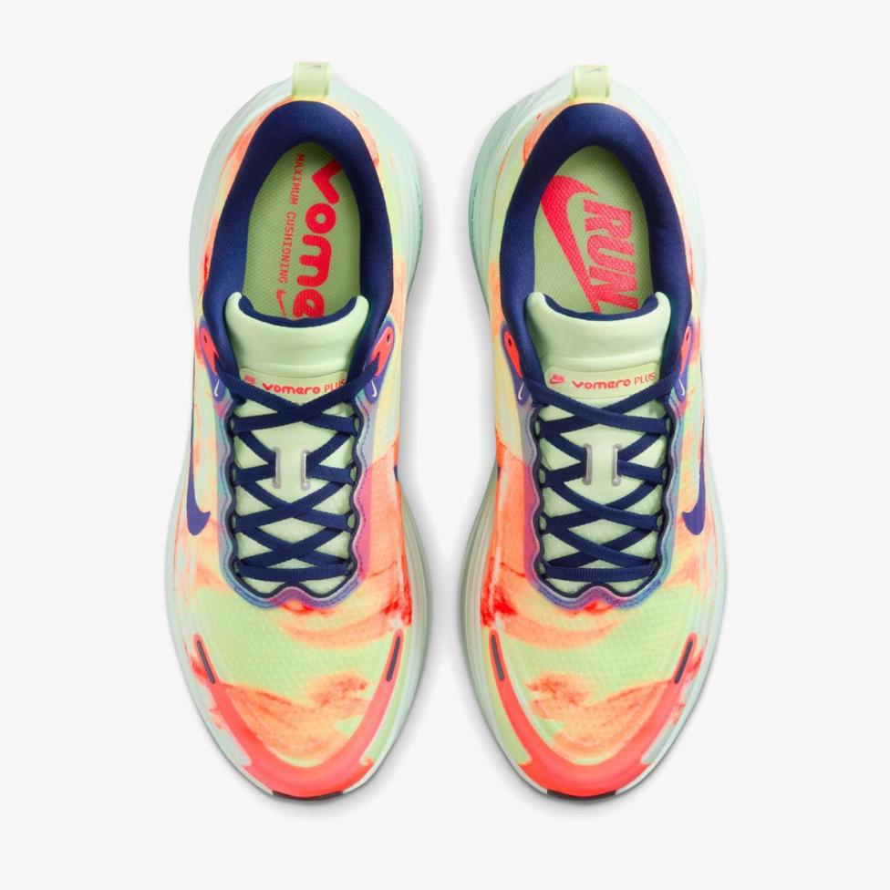 Чоловічі кросівки NIKE VOMERO PLUS BARELY VOLT_image_4