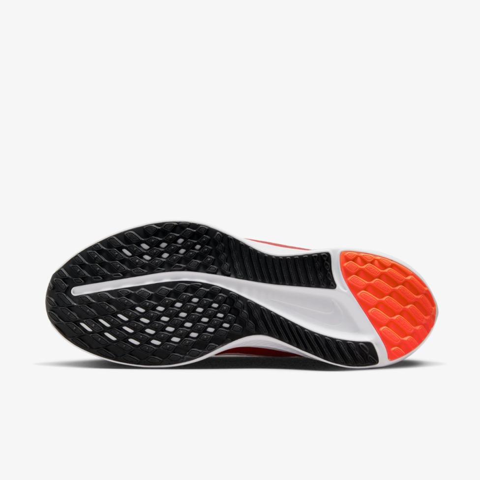 Жіночі кросівки NIKE WMNS QUEST 5