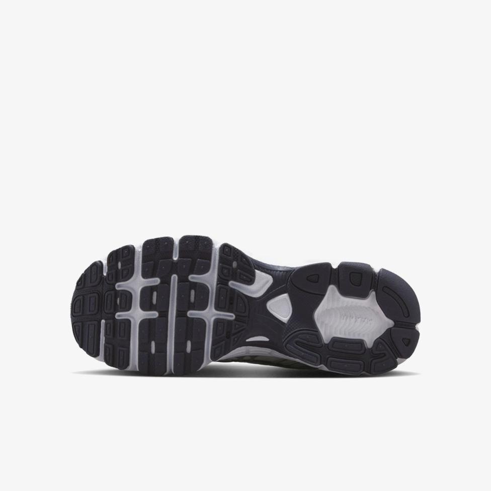 Дитячі кросівки NIKE AIR MAX MOTO 2K (GS)