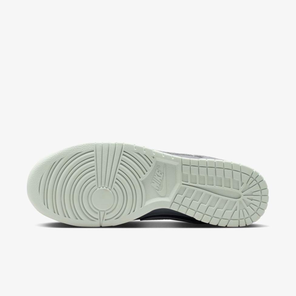 Чоловічі кросівки NIKE DUNK LOW RETRO COOL GREY / BARELY GREY