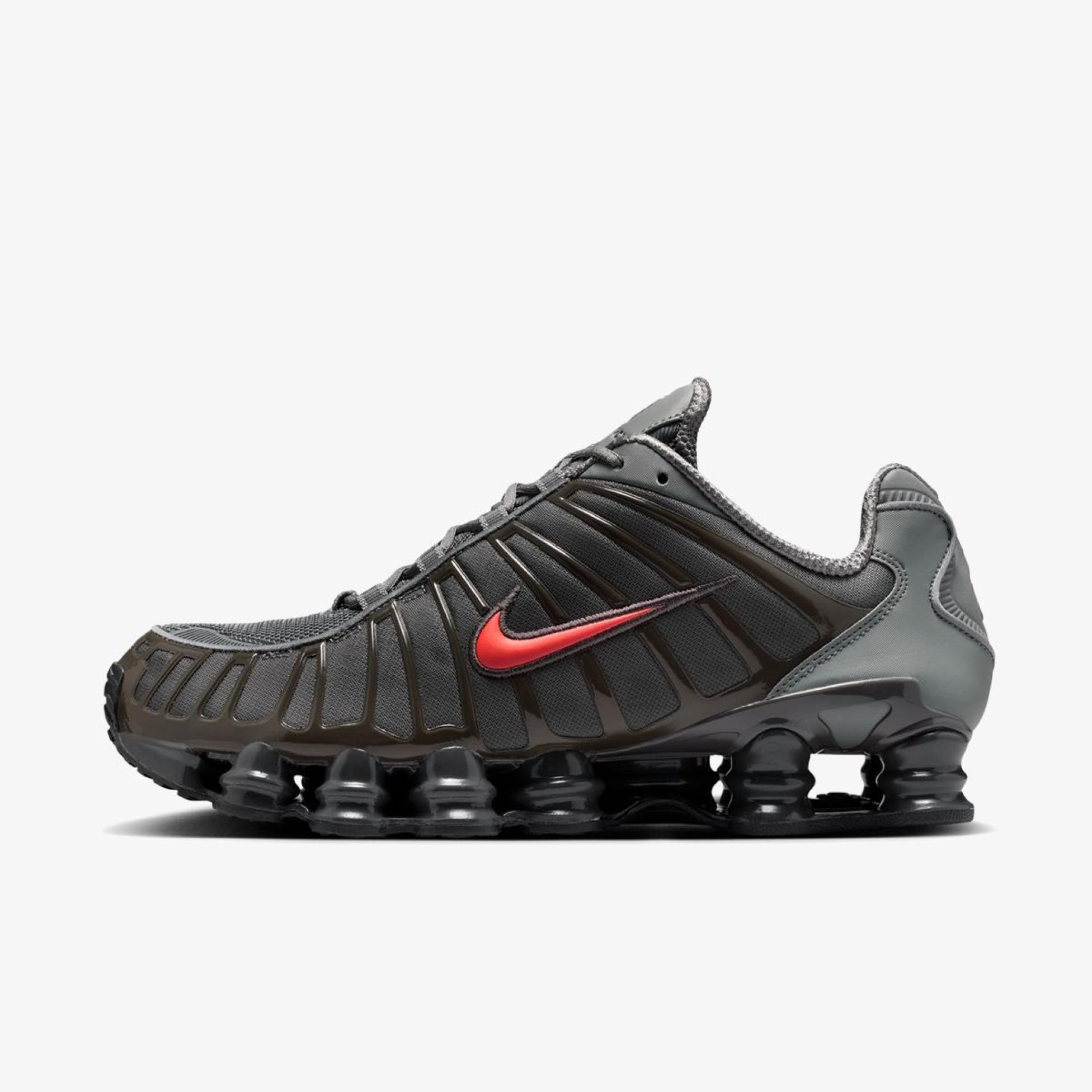 Чоловічі кросівки NIKE SHOX TL SE