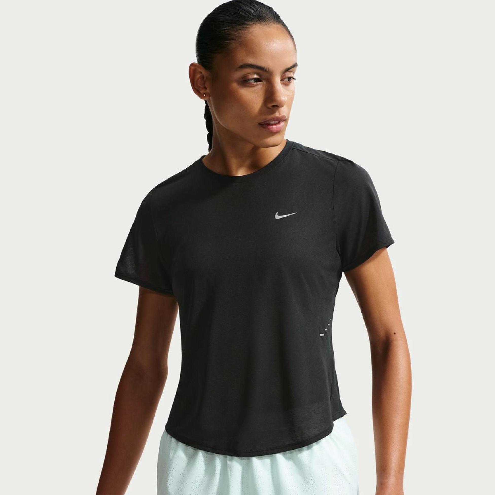 Жіноча футболка NIKE W NK SWFT NVLT BRTHE SS TOP